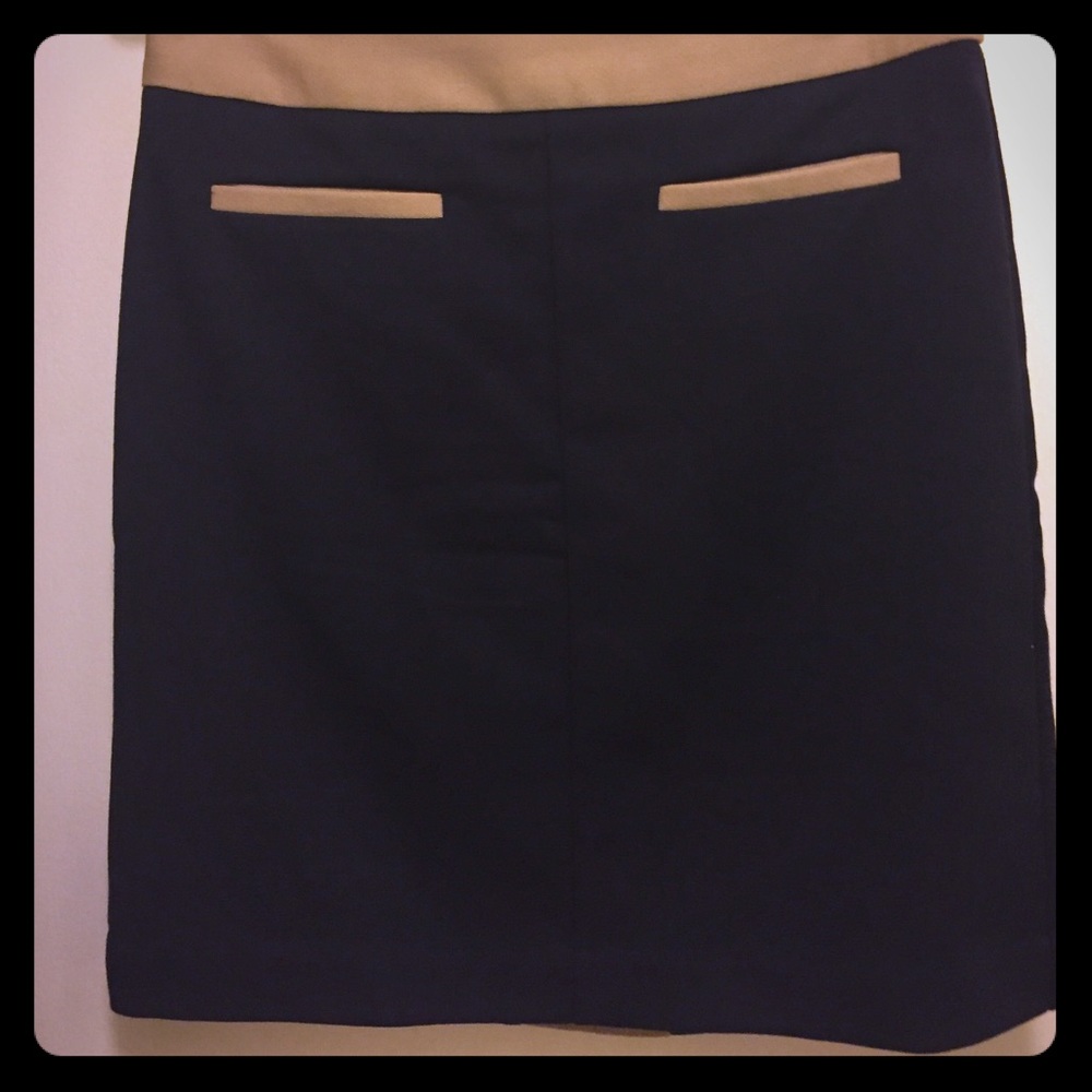 NWOT navy & tan color-block skirt sz 4